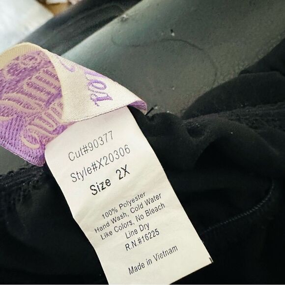 Intimate Attitudes Black Floral Nightgown Size 2X - Picture 5 of 5